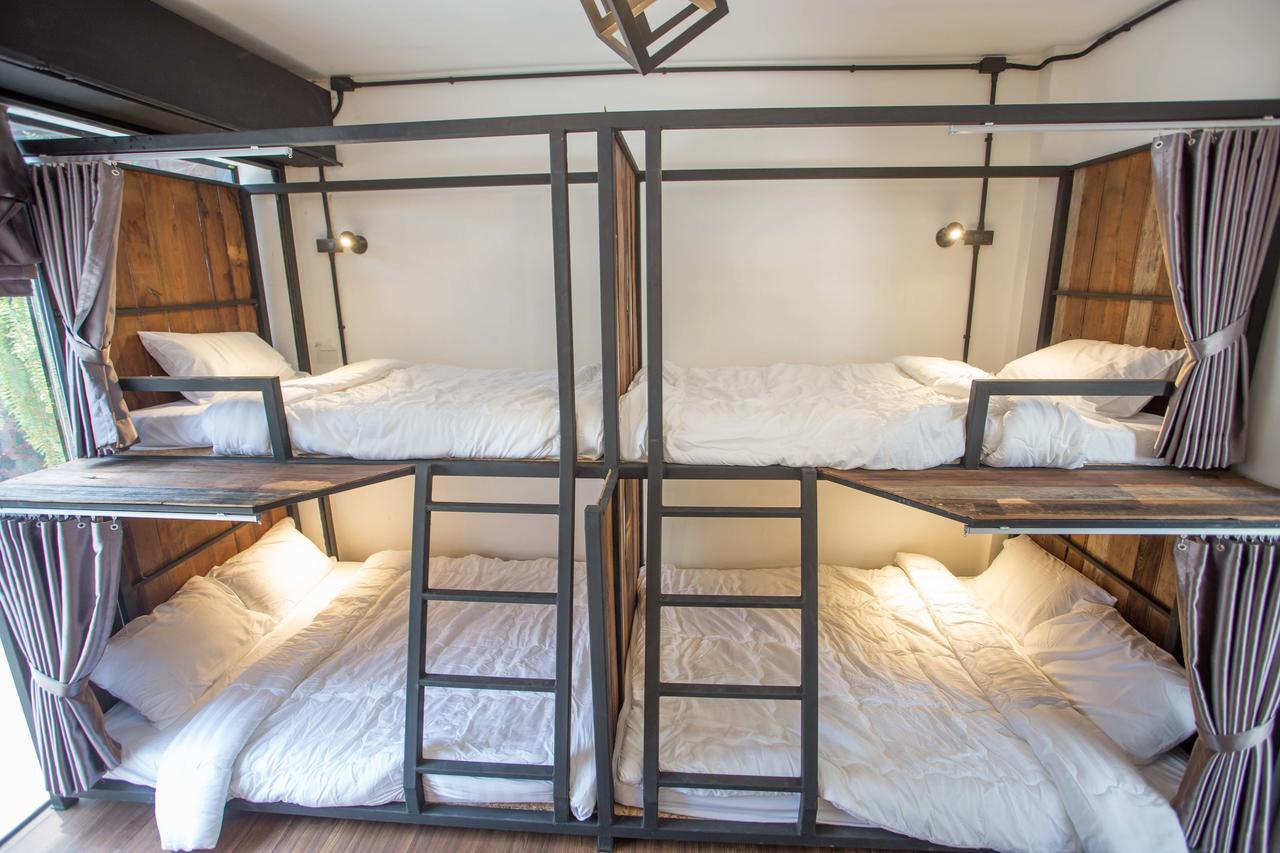Sleep With You - Hatch Co-Living And Co-Working Space Chiang Mai Buitenkant foto
