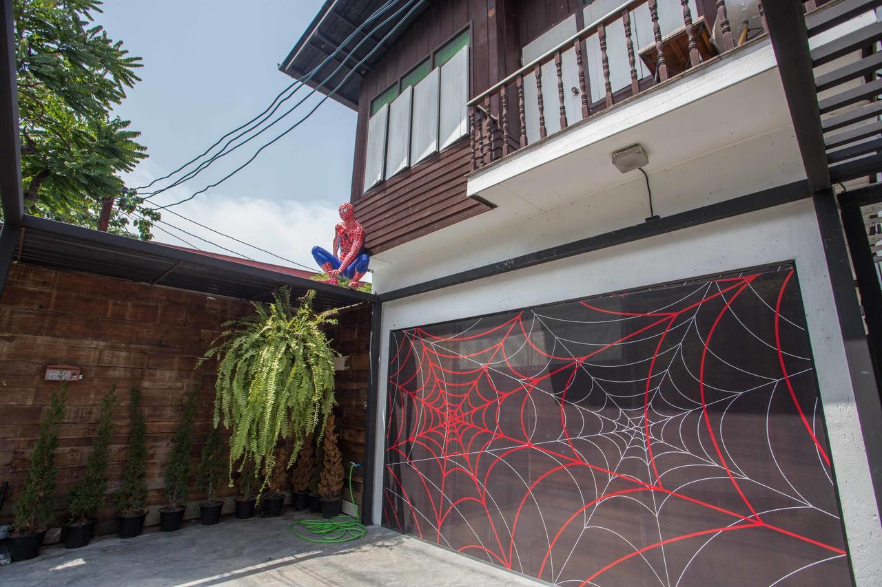 Sleep With You - Hatch Co-Living And Co-Working Space Chiang Mai Buitenkant foto