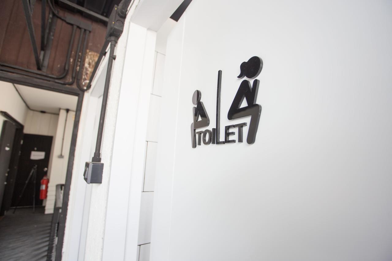 Sleep With You - Hatch Co-Living And Co-Working Space Chiang Mai Buitenkant foto