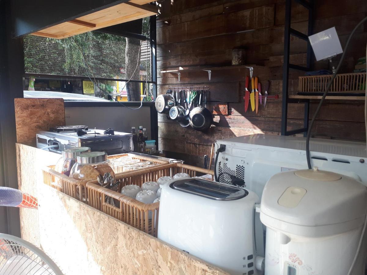 Sleep With You - Hatch Co-Living And Co-Working Space Chiang Mai Buitenkant foto